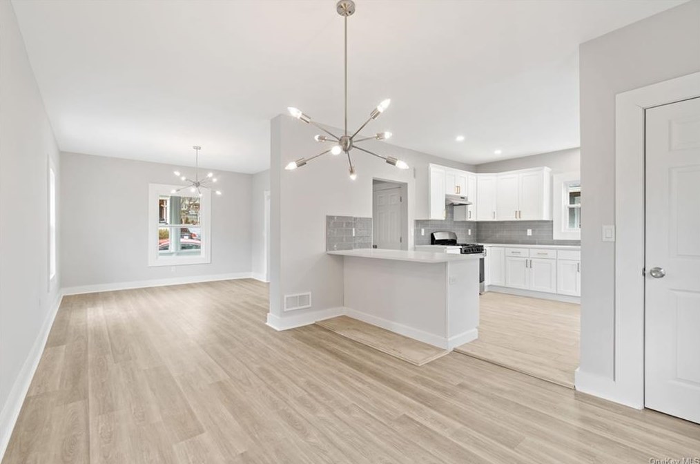 71 Valley Ave, Walden, NY 12586-1419