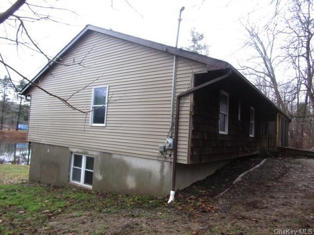 22 Old Greenville Tpke, Port Jervis NY  12771-2336 exterior
