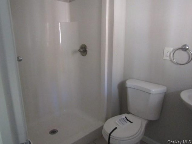 22 Old Greenville Tpke, Port Jervis NY  12771-2336 exterior