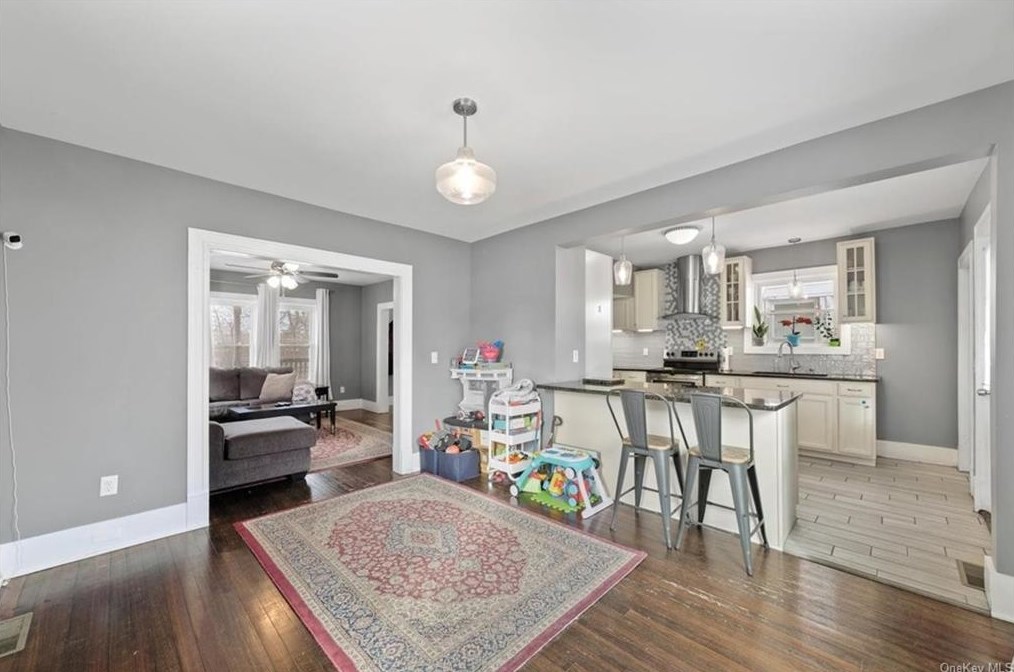 104 Prospect St, Newburgh NY  12550-4313 exterior