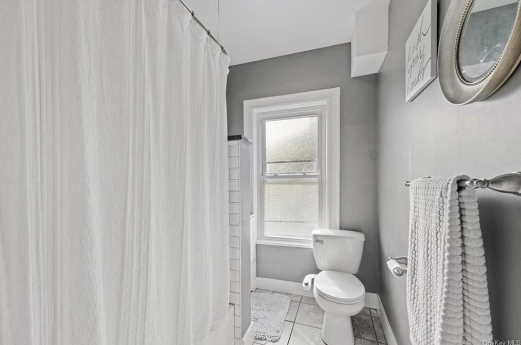 104 Prospect St, Newburgh NY  12550-4313 exterior