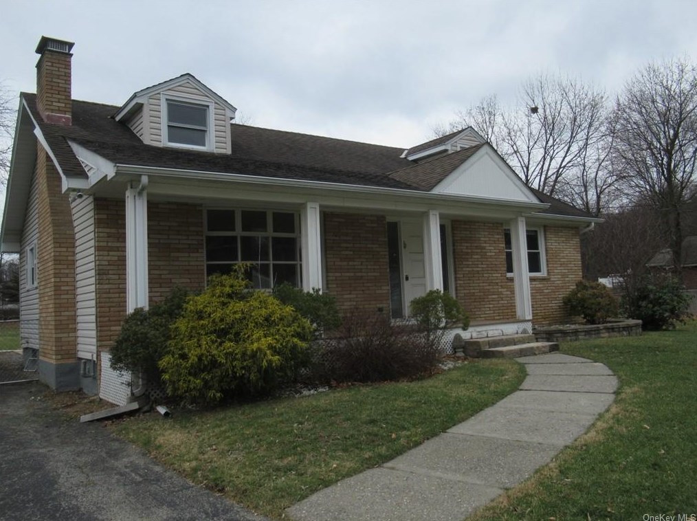 23 Thomas Ave, Poughkeepsie NY  12603-1518 exterior