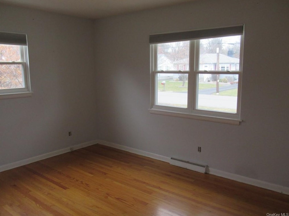 23 Thomas Ave, Poughkeepsie NY  12603-1518 exterior