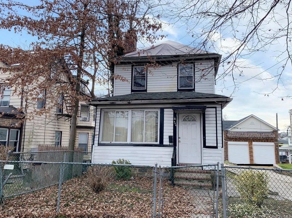 158 S Tenth Ave, Mount Vernon, NY 10550