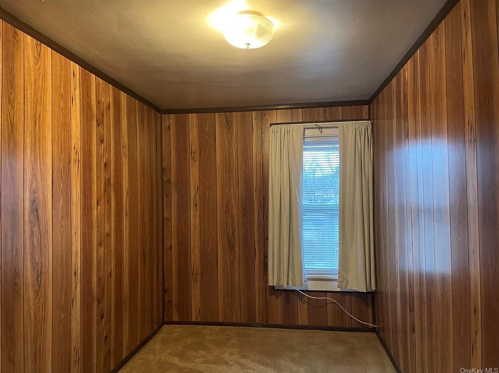 106 Dupont Ave, Newburgh NY  12550-4018 exterior