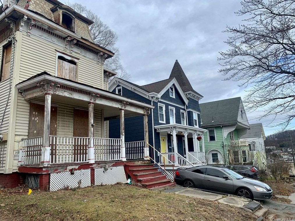 116 Wells St, Peekskill NY  10566-3530 exterior