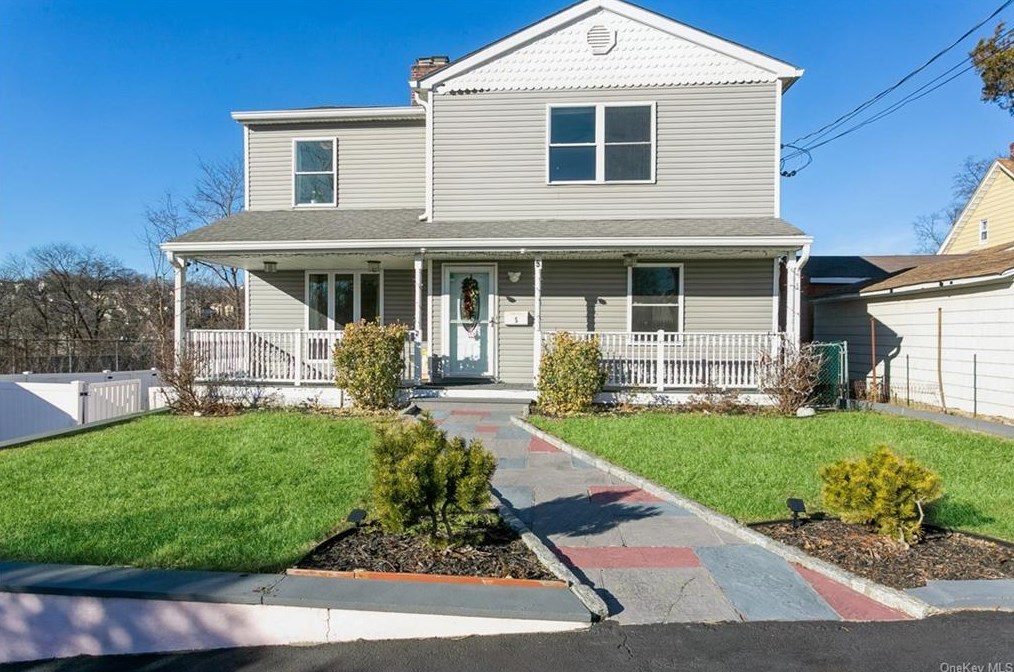 14 Marlboro Ln, Yonkers, NY 10710-4410
