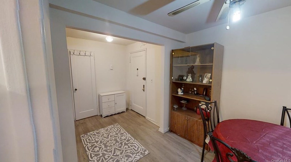 465 E Lincoln Ave #121, Mount Vernon, NY 10552
