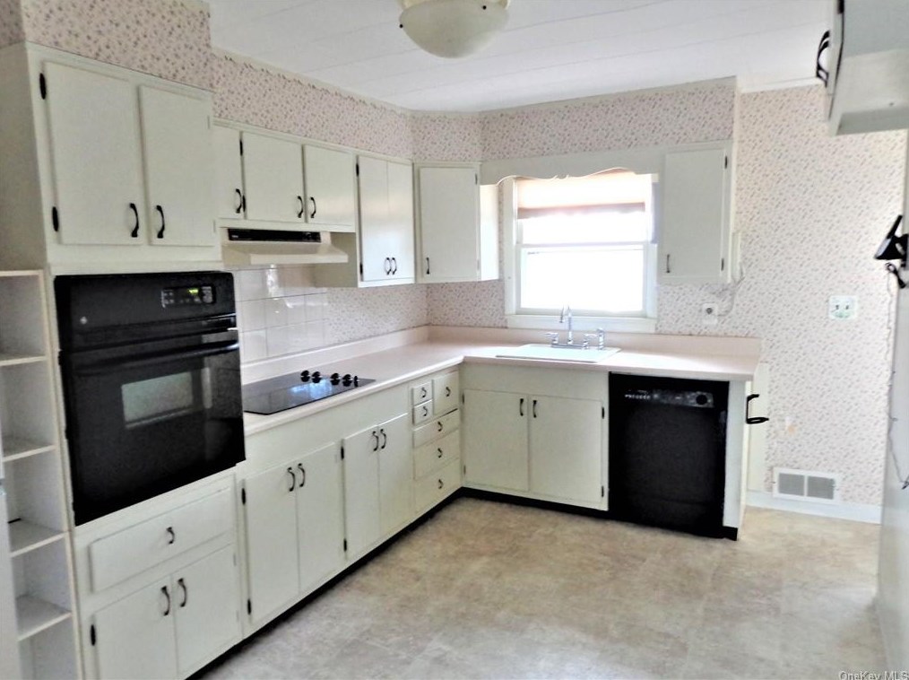 2873 Quinlan St, Yorktown Hgts, NY 10598