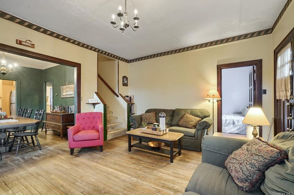 64 Walton Ter, Monroe, NY 10950-1213
