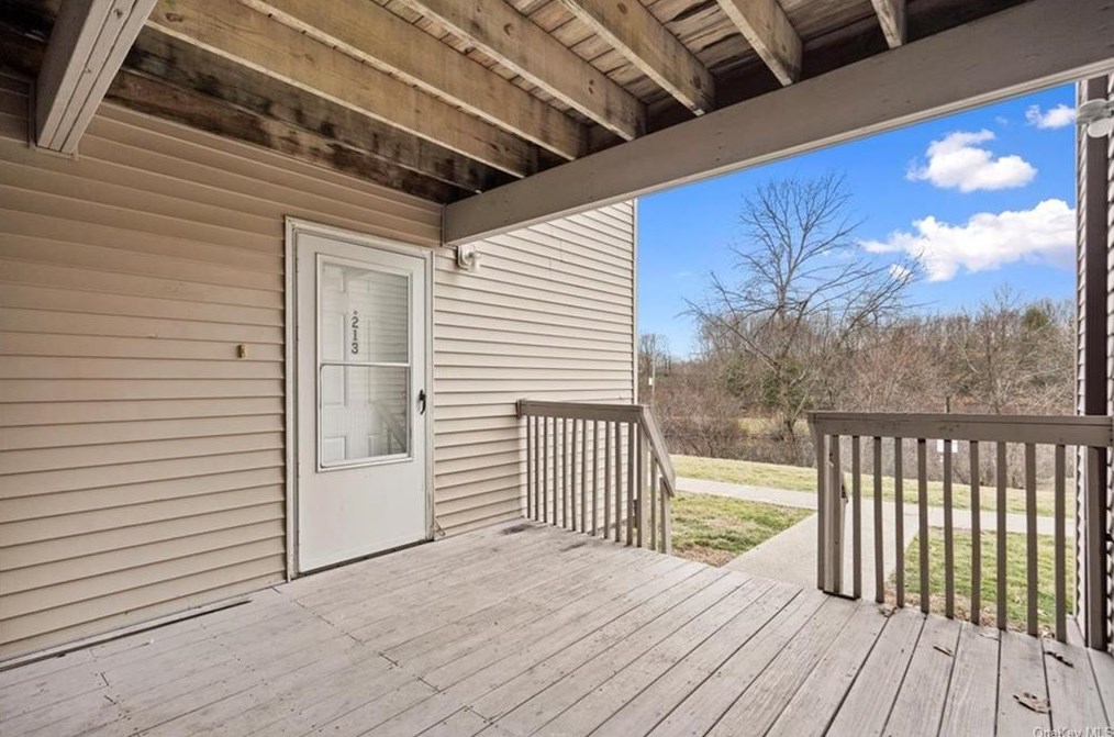 213 Concord Ln, Middletown, NY 10940