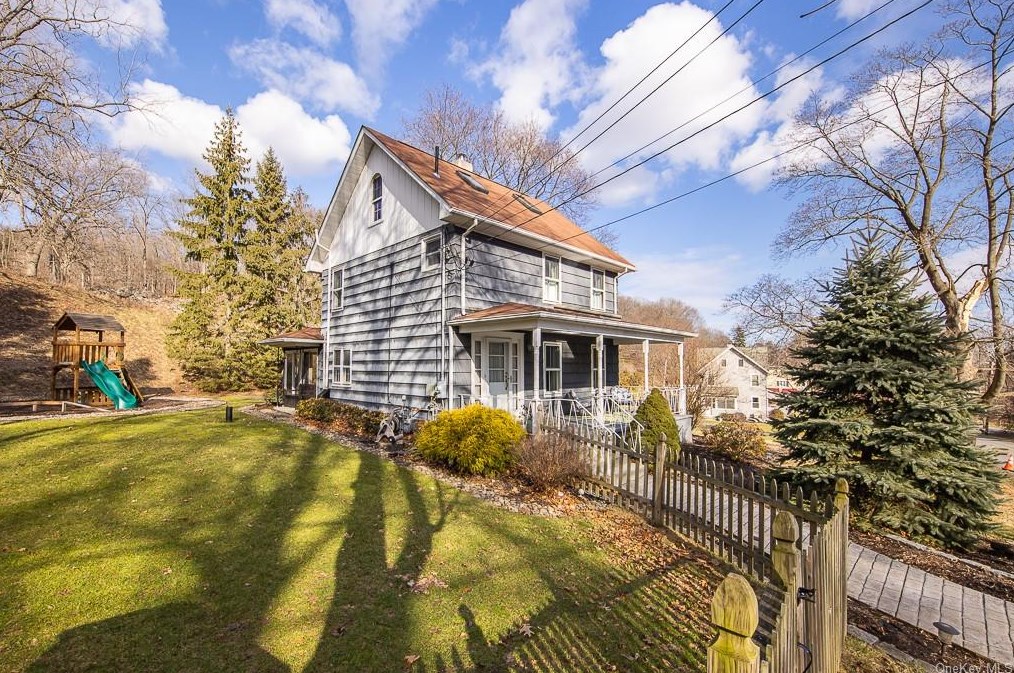 19 Free Hill Rd, Tomkins Cove, NY 10986