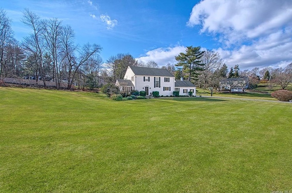 3 Joan Dr, Chappaqua, NY 10514