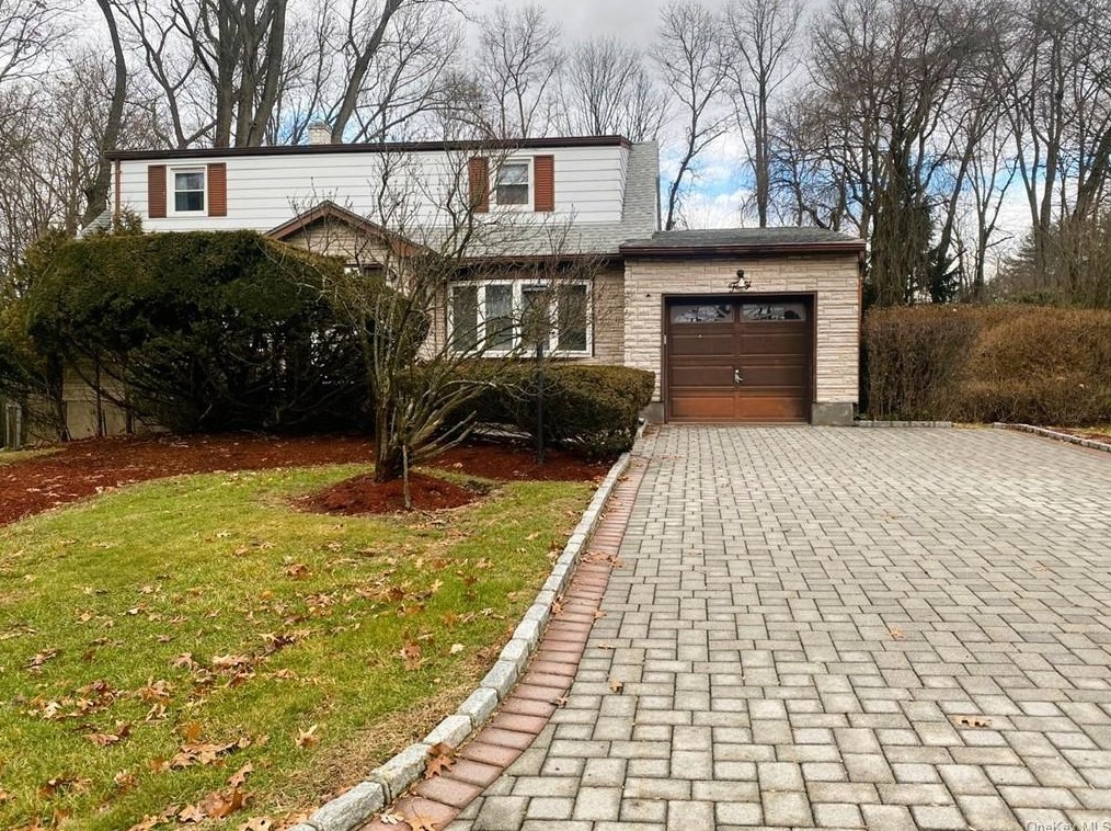 40 Spring Hill Ter, Chestnut Ridge, NY 10977-7021