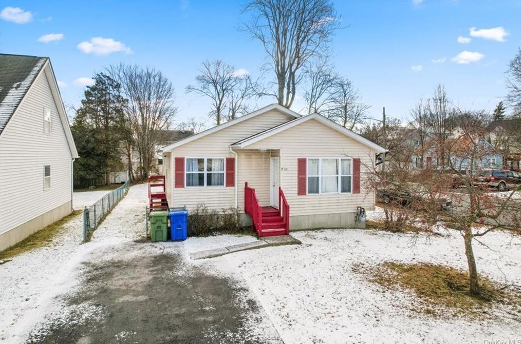 131 Watkins Ave, Middletown, NY 10940