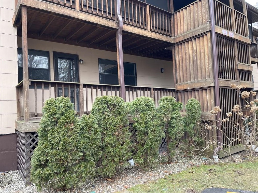 52 Milford Ln Apt 3b, Airmont, NY