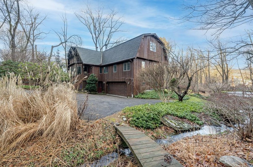 223 Hardscrabble Rd, Briarcliff, NY 10510