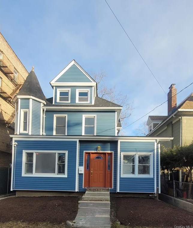 108 Waring Pl, Yonkers, NY 10703-2706