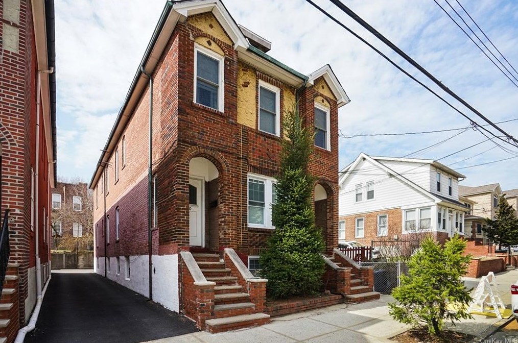 130 Cox Ave, Yonkers, NY 10704