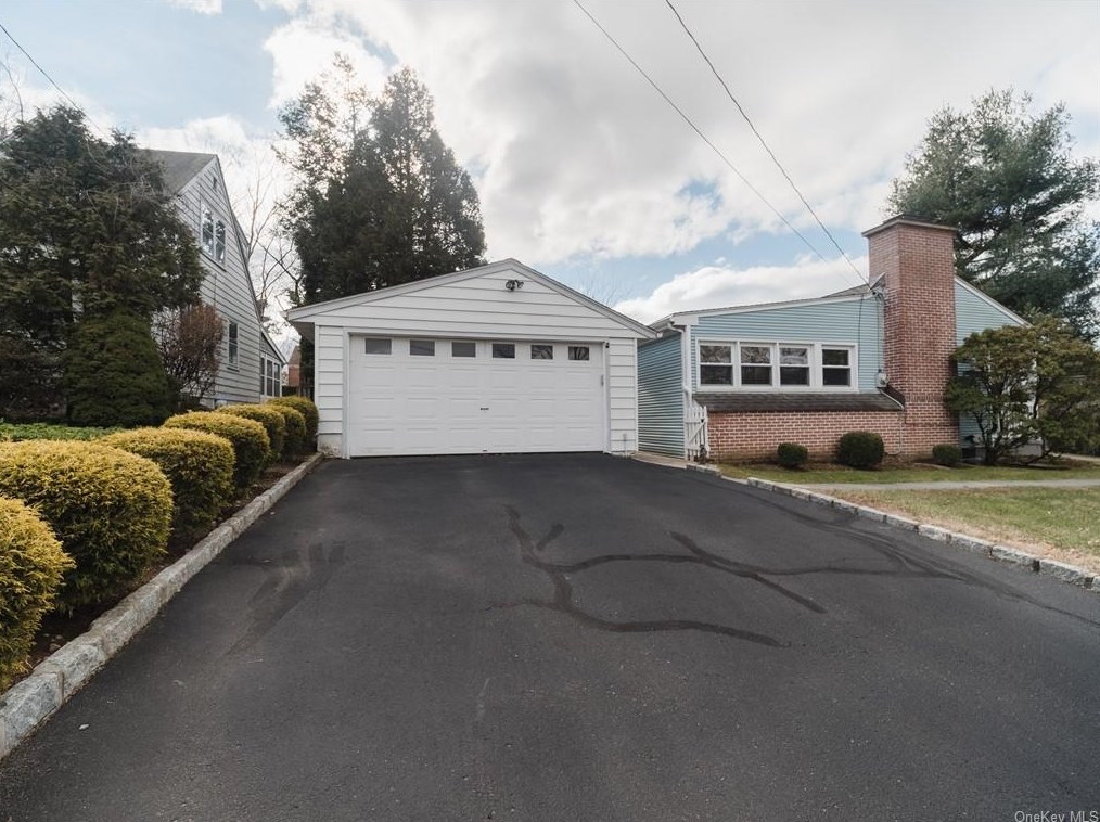 83 N Ridge St, Rye Brook, NY 10573