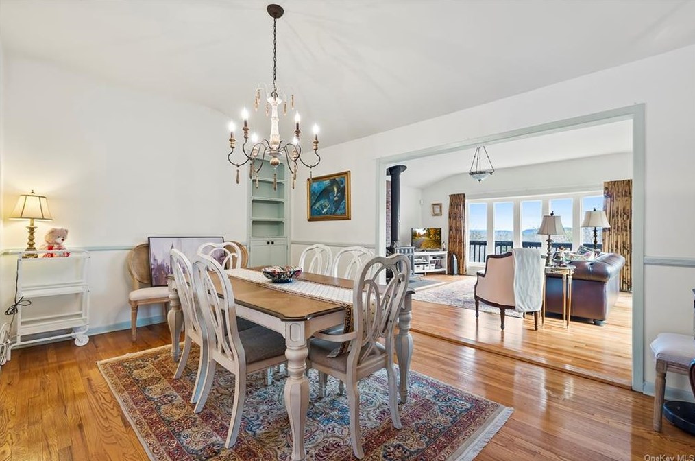 16 Lindbergh Ln, New City NY  10956-3110 exterior