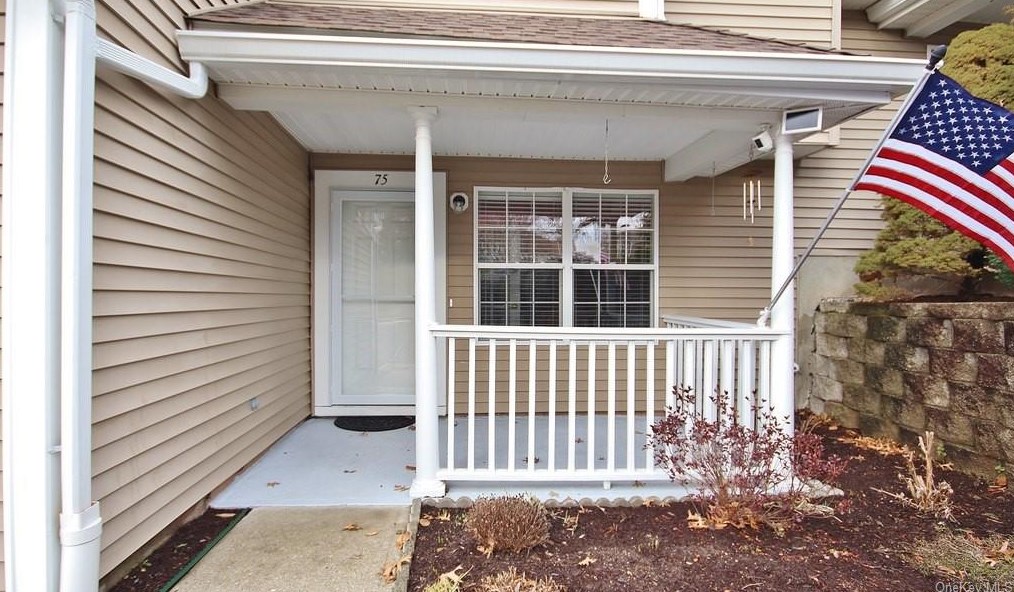 75 Sparrow Ridge Rd, Kent Lakes, NY 10512-1565