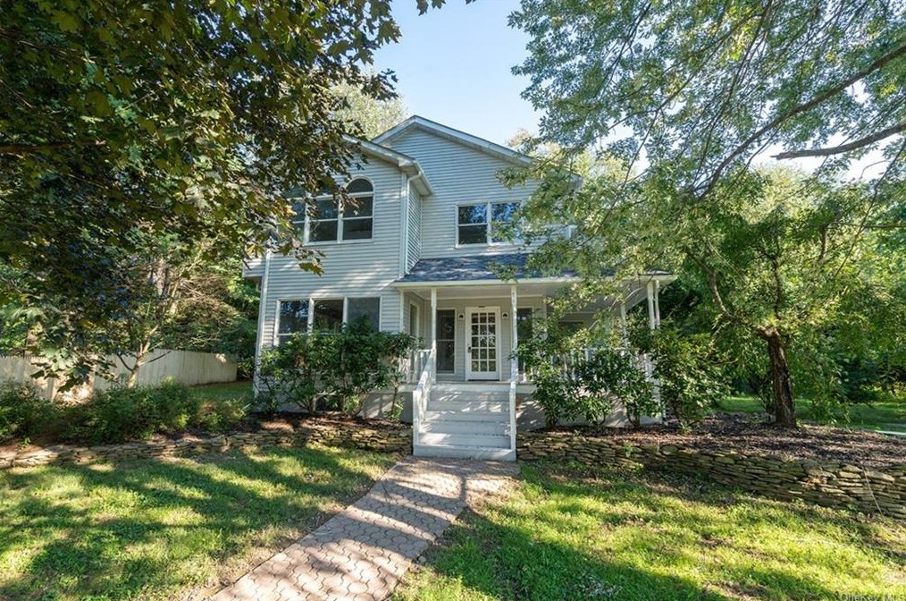 20 Willow Ln, Pine Island, NY 10969