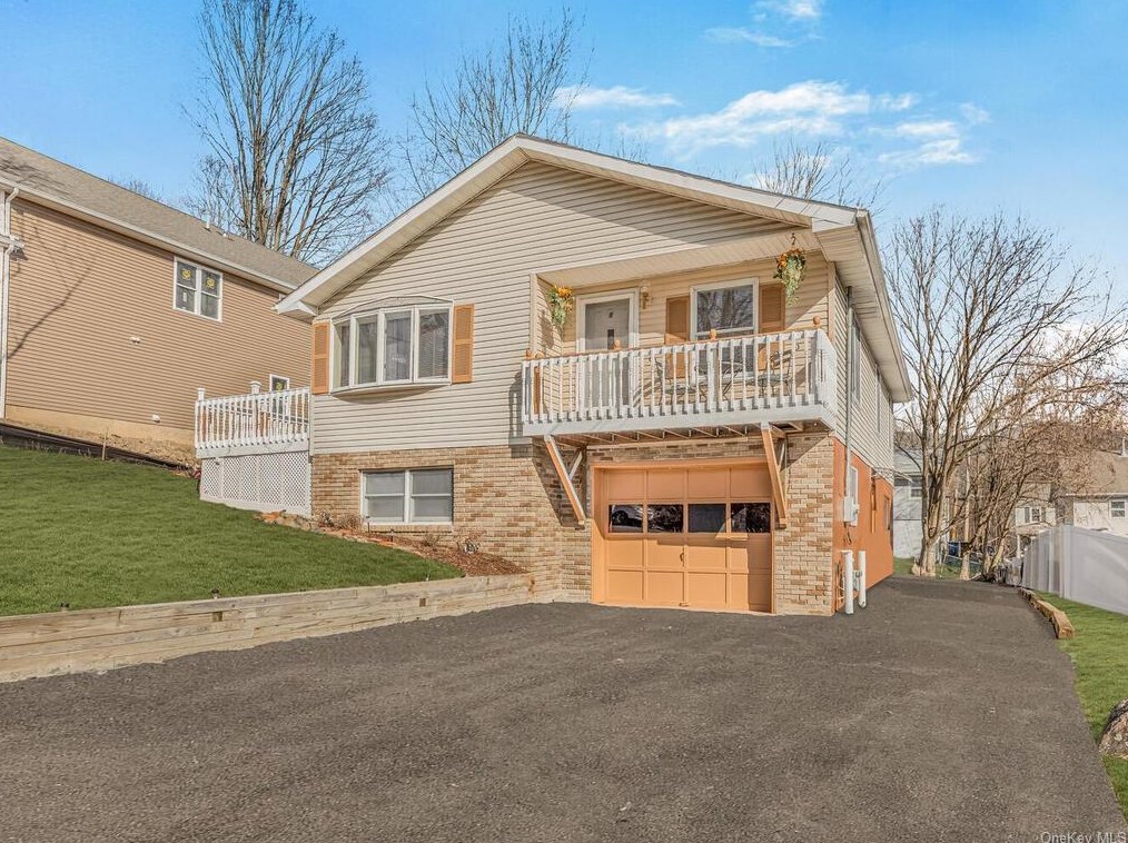 8 State St, Middletown, NY 10940