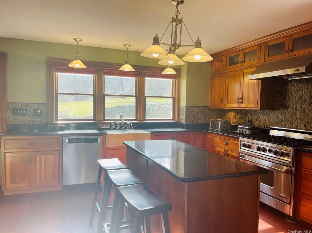 485 Newport Bridge Rd, Pine Island, NY 10969