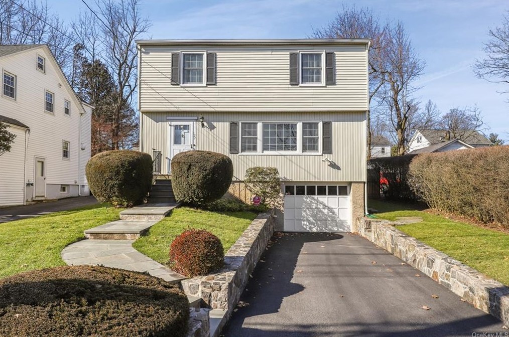 177 Lyons Rd, Scarsdale, NY 10583