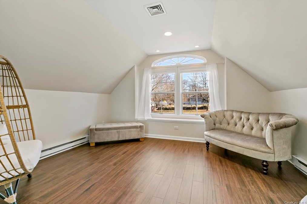 241 Bethlehem Rd, Newburgh NY  12553-8967 exterior