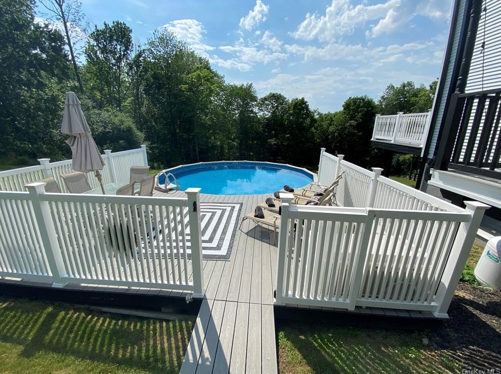 241 Bethlehem Rd, Newburgh NY  12553-8967 exterior