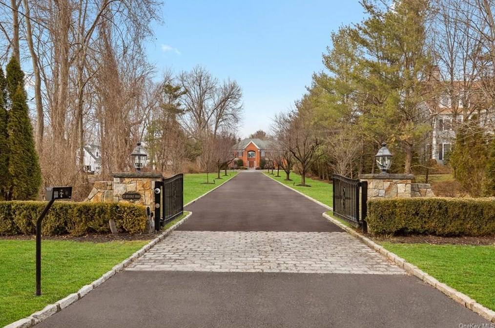 23 Beverly Rd, Purchase, NY 10577