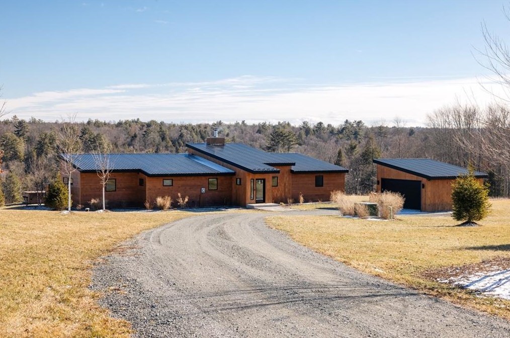 231 Schalck Rd, Cochecton, NY 12726
