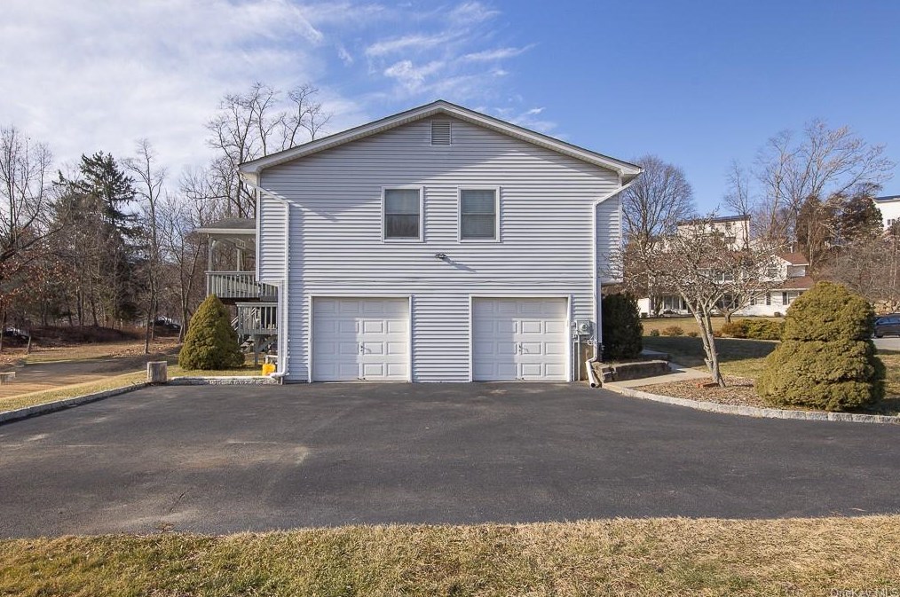 3 Harriman Ct, Garnerville, NY 10923