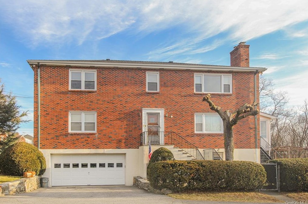 4 Livingston St, White Plains, NY 10604