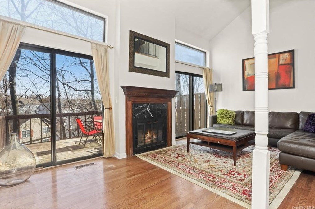 38 Milton Ct, Rye Brook, NY 10573