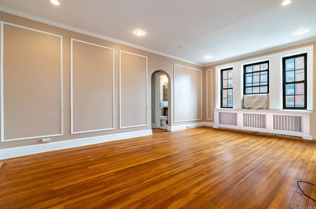 61 W Grand St #3l, Mount Vernon, NY 10552
