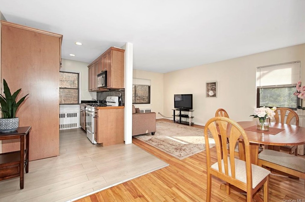 110 Virginia Rd #c, White Plains, NY 10603