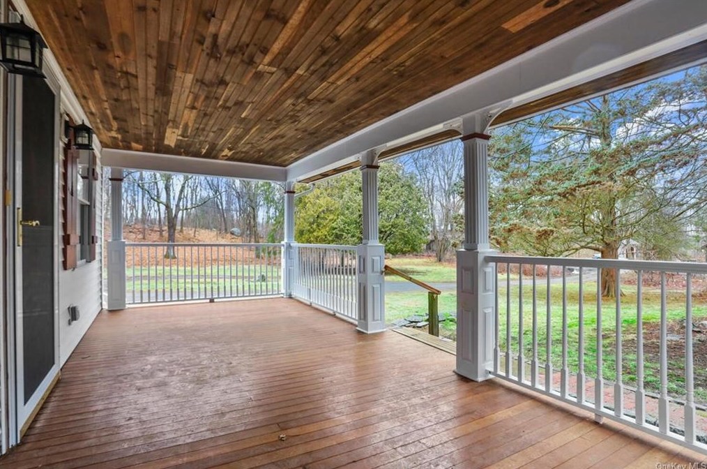 163 Crane Rd, Kent Lakes NY  10512-4064 exterior