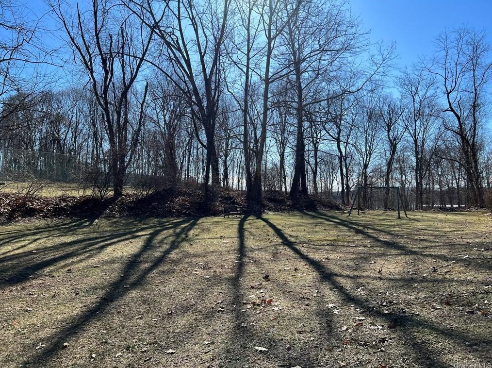 406 Drew Ln, Kent Lakes NY  10512-3749 exterior