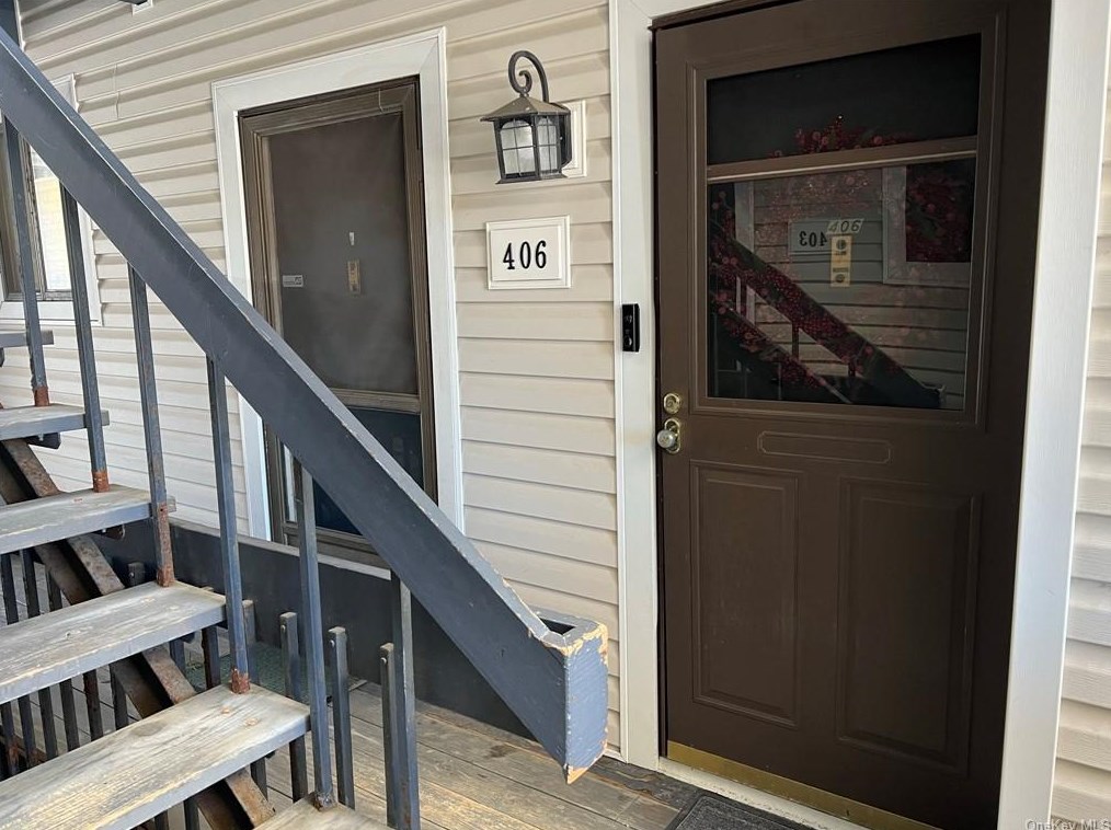 406 Drew Ln, Kent Lakes NY  10512-3749 exterior