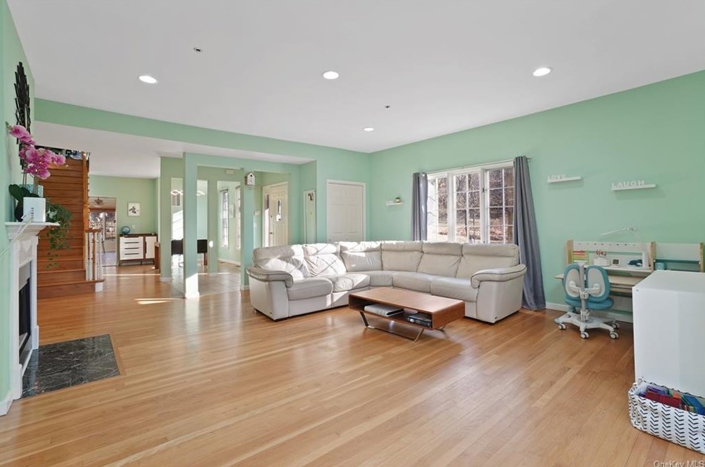 29 Springhurst Park, Dobbs Ferry, NY 10522