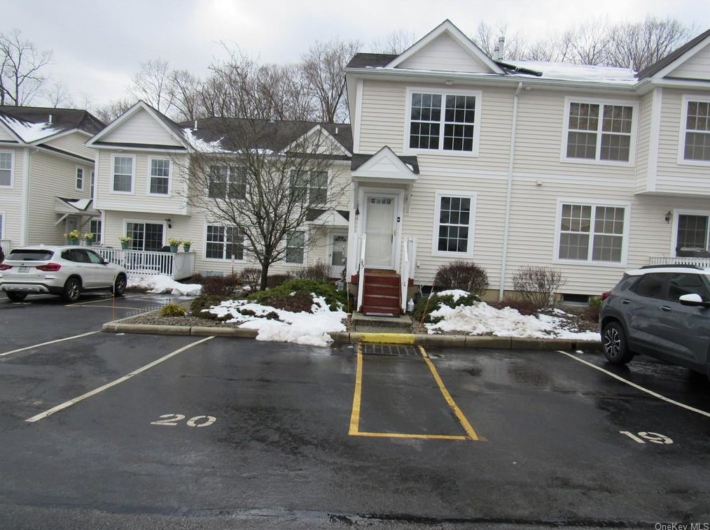 97 Jordan Ln, Middletown, NY 10940