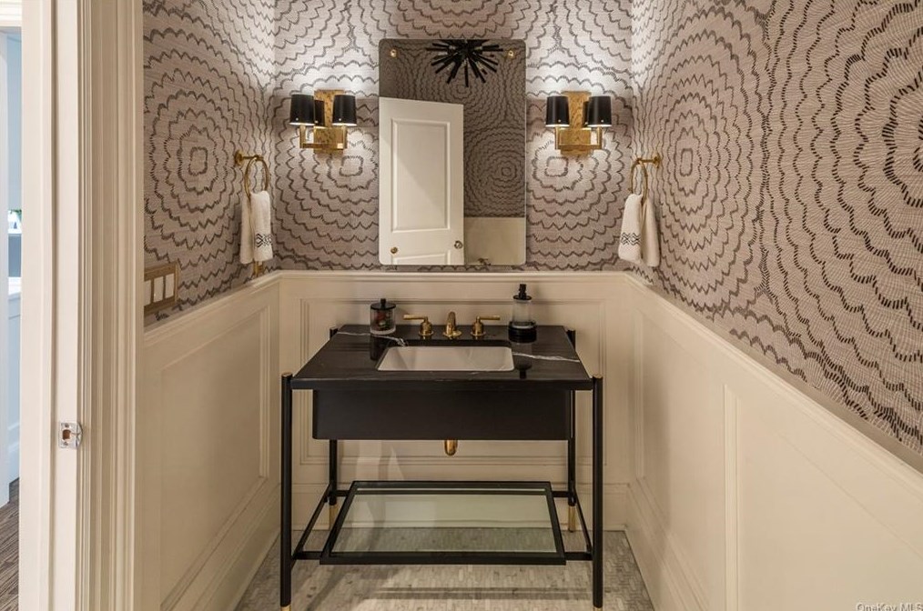 300 Grace Church St, Rye NY  10580-4202 exterior