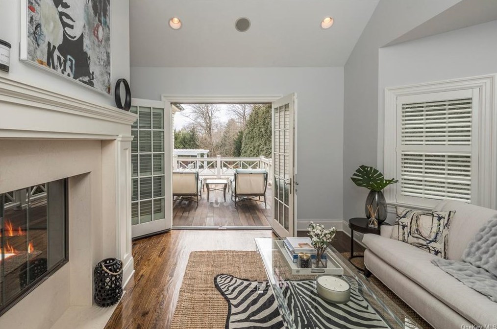 300 Grace Church St, Rye NY  10580-4202 exterior