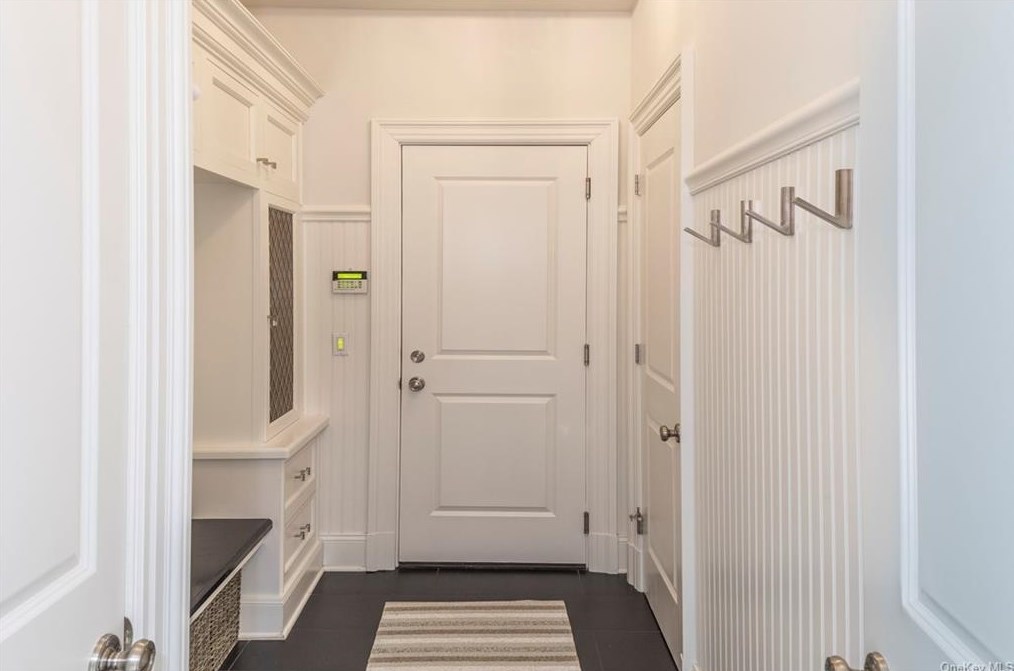 300 Grace Church St, Rye NY  10580-4202 exterior