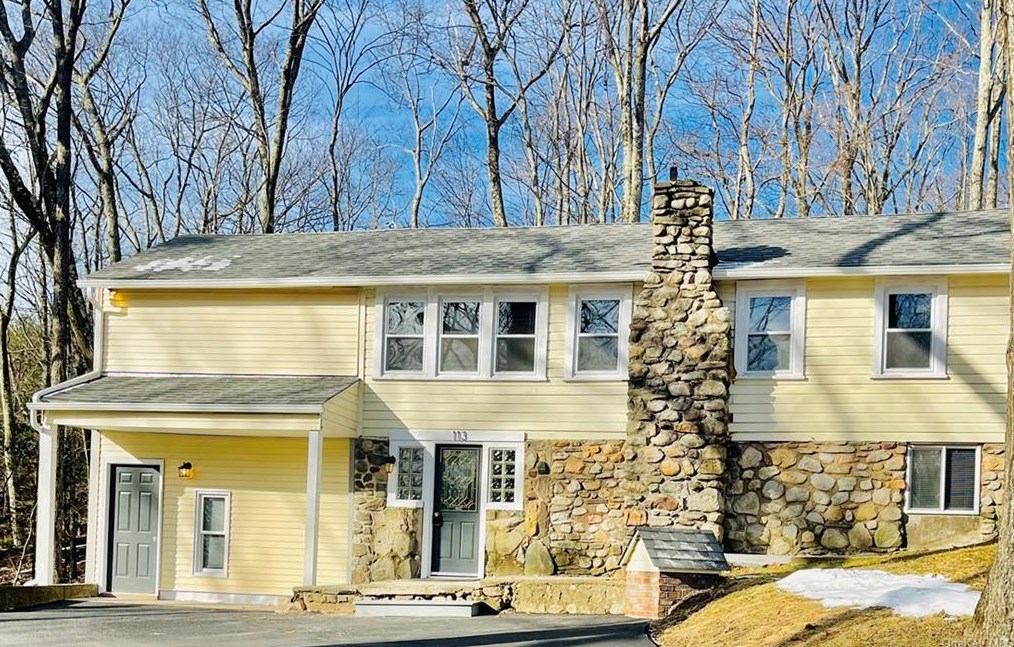 113 Greenwood Rd N, Wurtsboro, NY 12790
