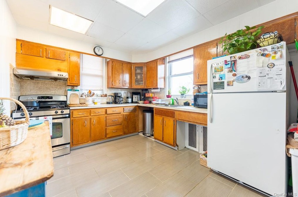 63 Franklin Ave, New Rochelle, NY 10805