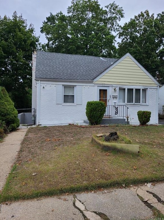743 Macon, Hempstead, NY 11553